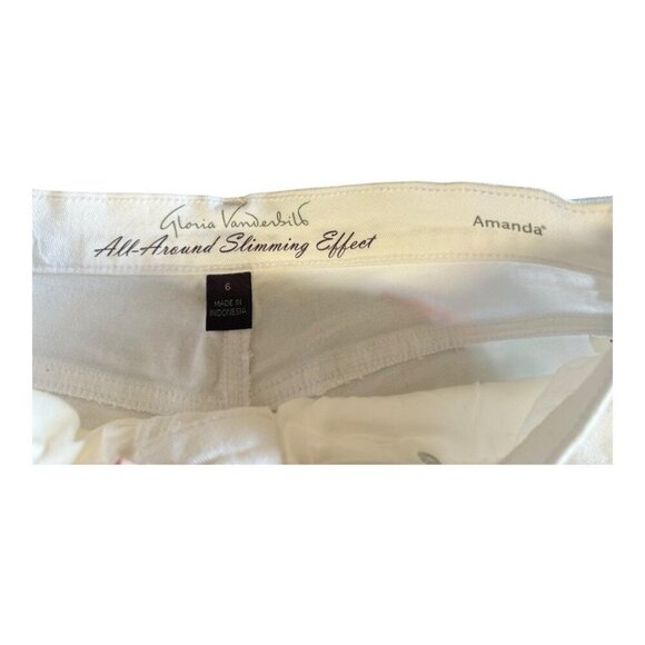 Gloria Vanderbilt Amanda Cropped Jeans~Size 6~White Embroidery Detail ~ L10 14 - Picture 9 of 11